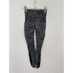 LULULEMON ATHLETICA 7/8 Leggings Size 2